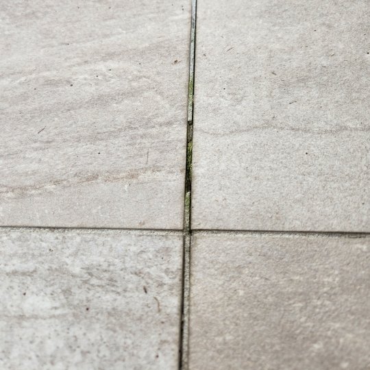 Cracked Grout-Coastal Epoxy Grout